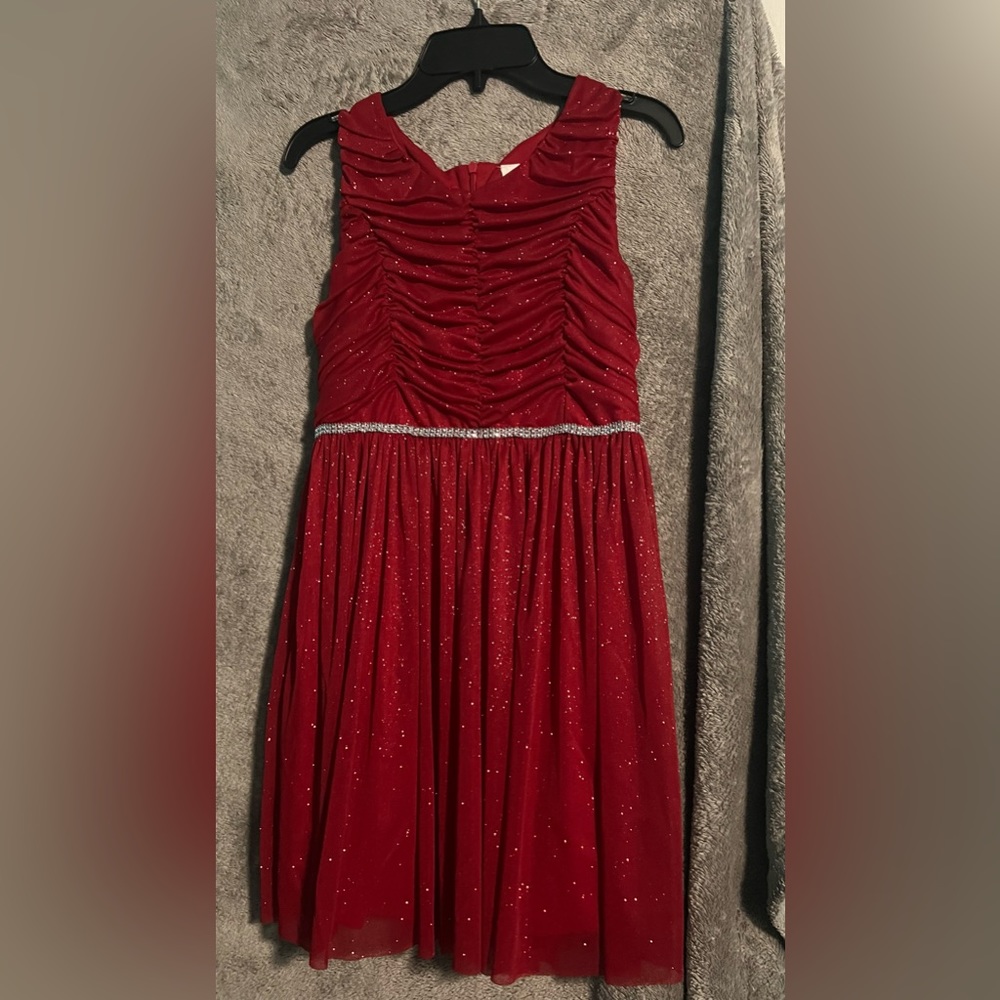 Red Sparkly Sleeveless Dress .